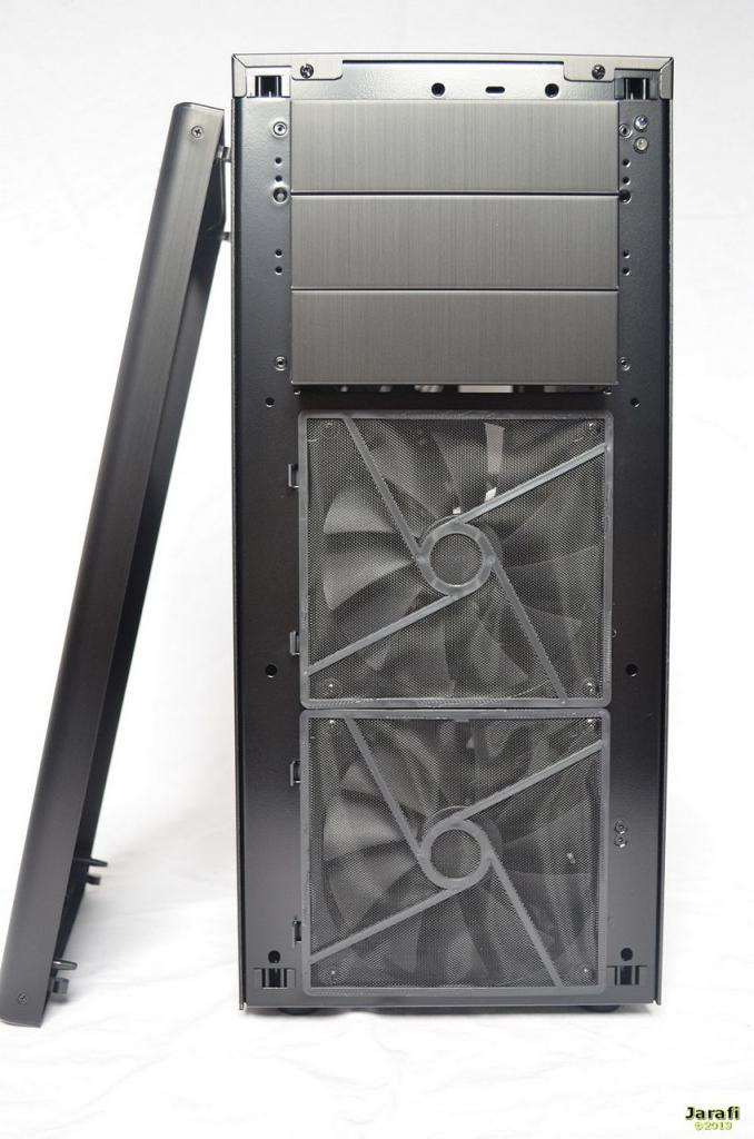 [24/09/2013] Lian Li PC-7HX (12)