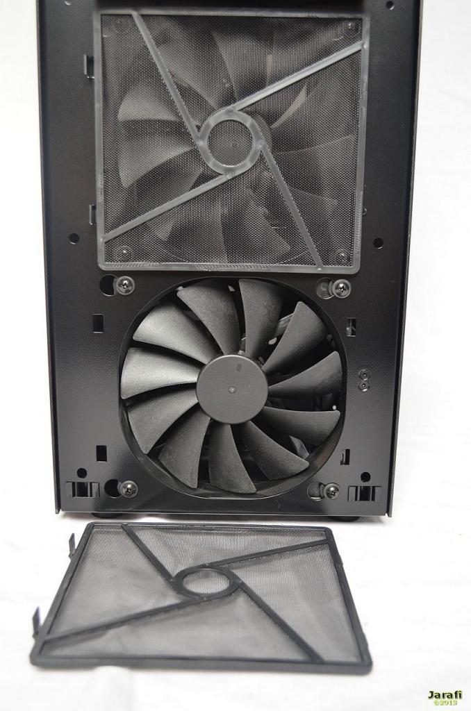 [24/09/2013] Lian Li PC-7HX (13)
