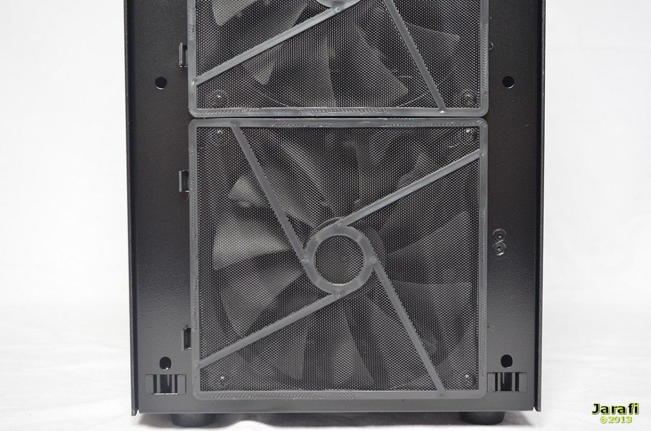 [24/09/2013] Lian Li PC-7HX (14)