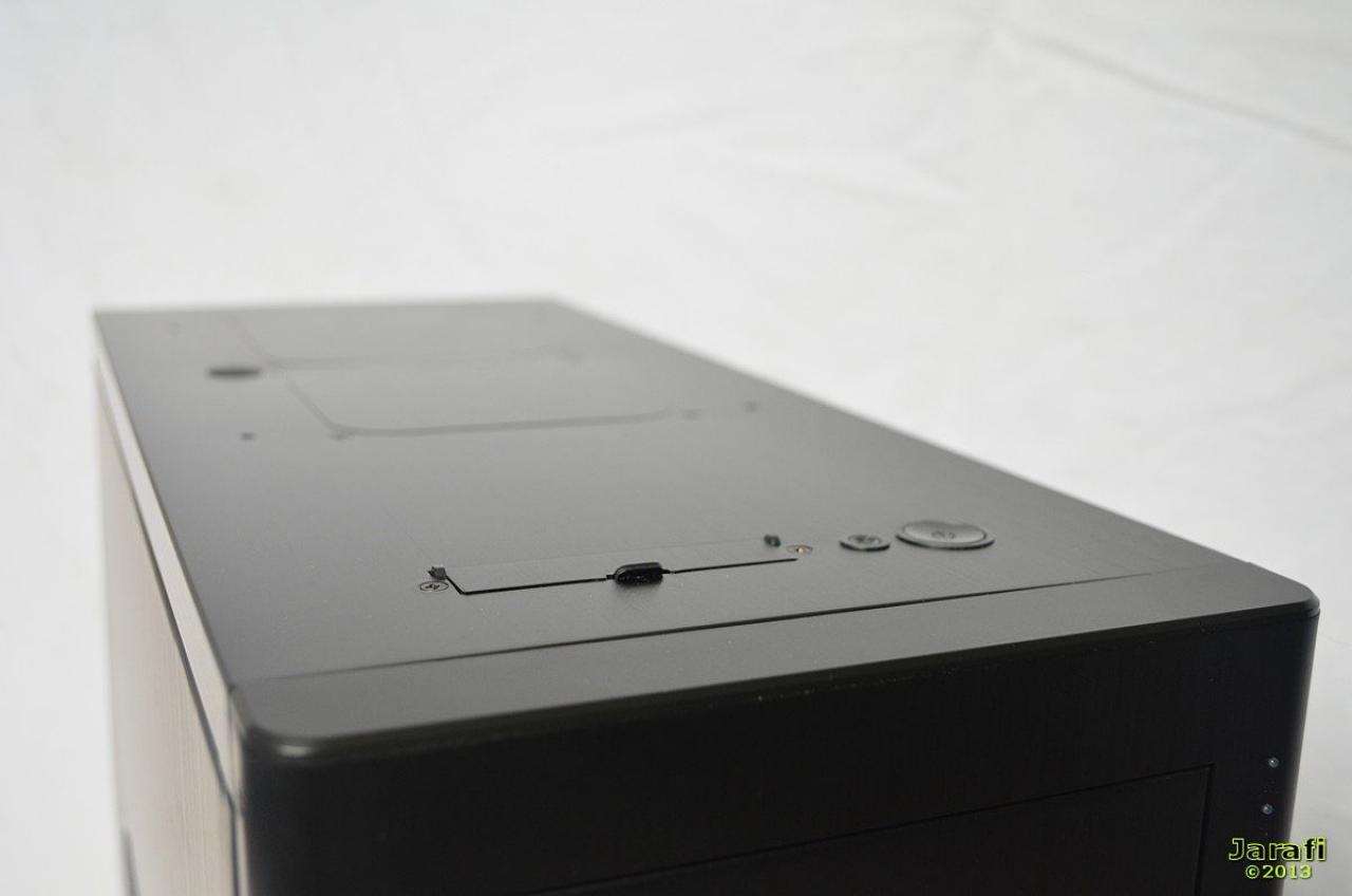 [24/09/2013] Lian Li PC-7HX (20)