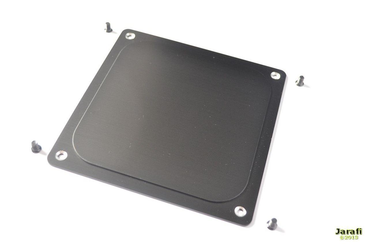 [24/09/2013] Lian Li PC-7HX (24)
