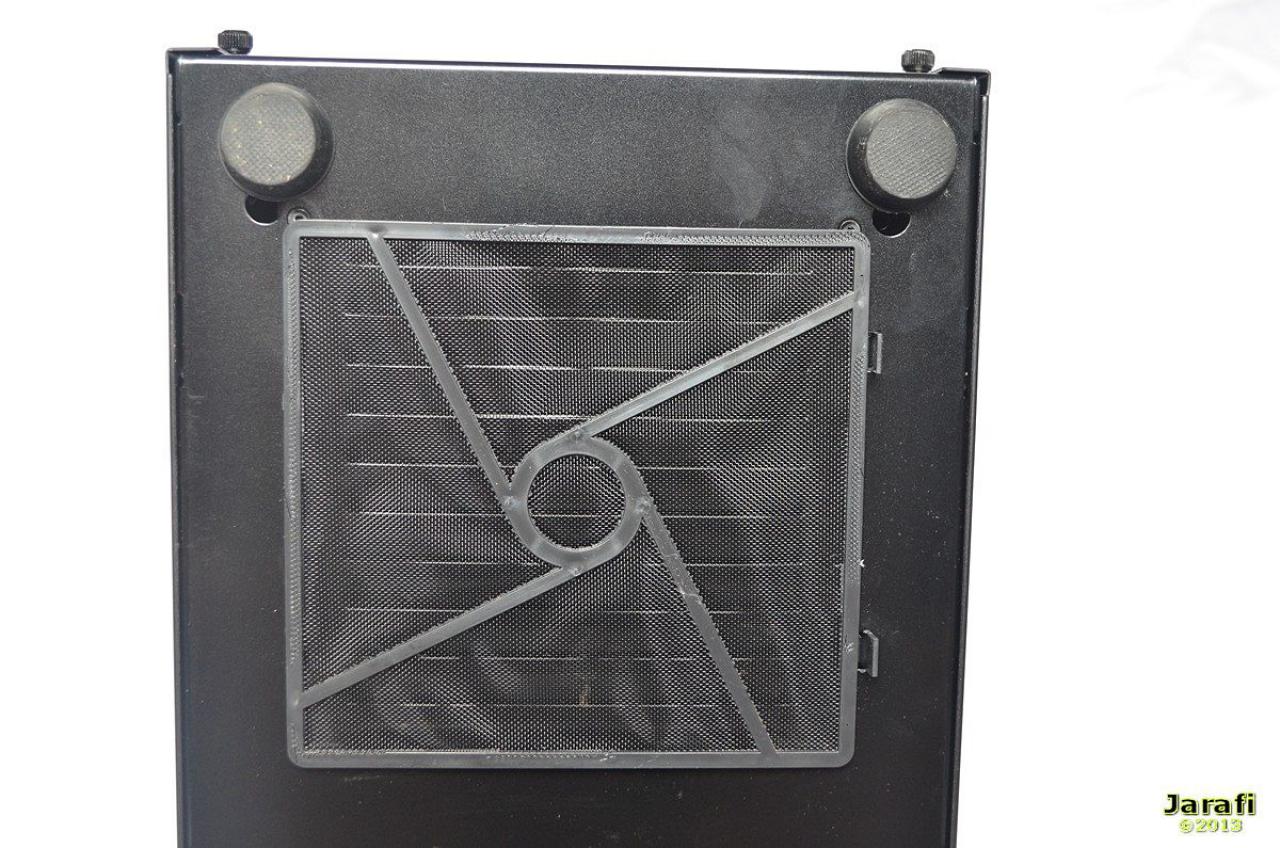 [24/09/2013] Lian Li PC-7HX (31)