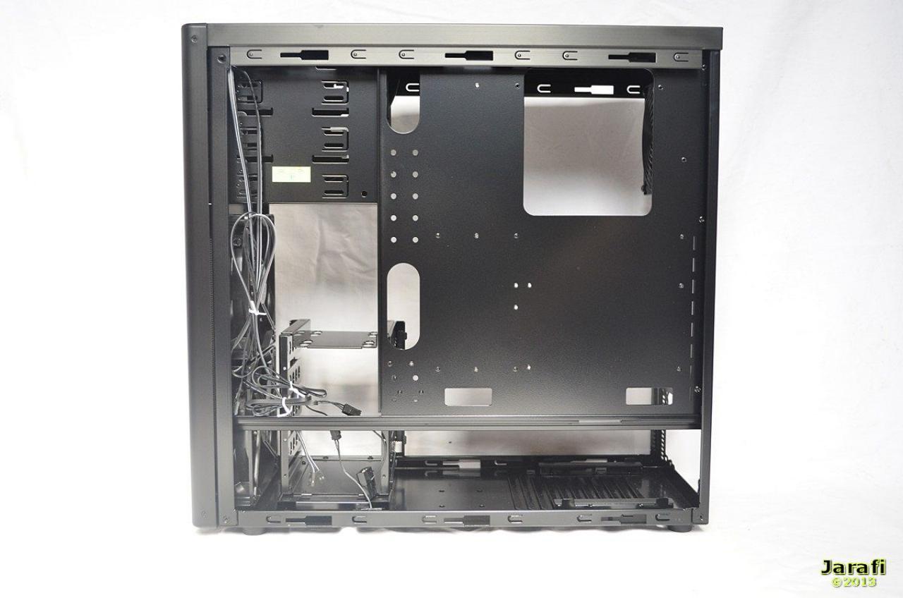 [24/09/2013] Lian Li PC-7HX (34)
