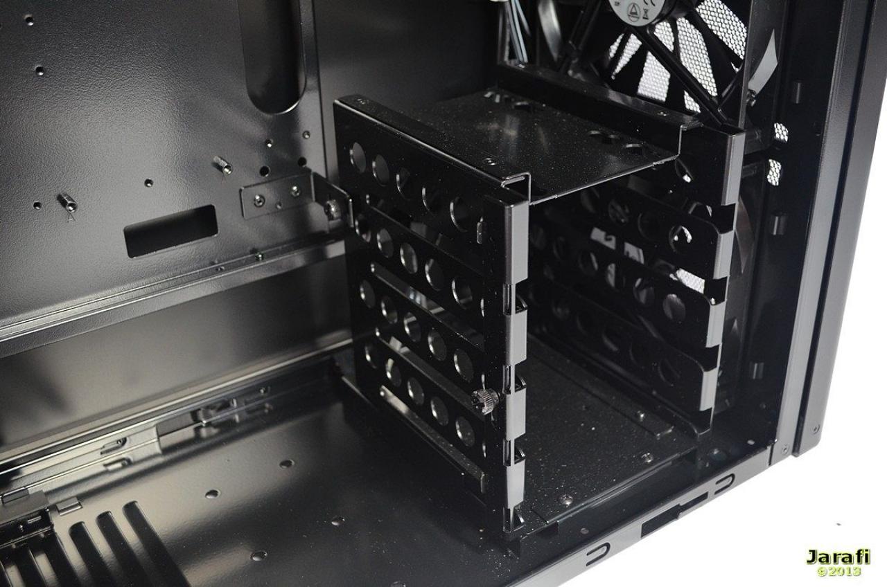 [24/09/2013] Lian Li PC-7HX (42)
