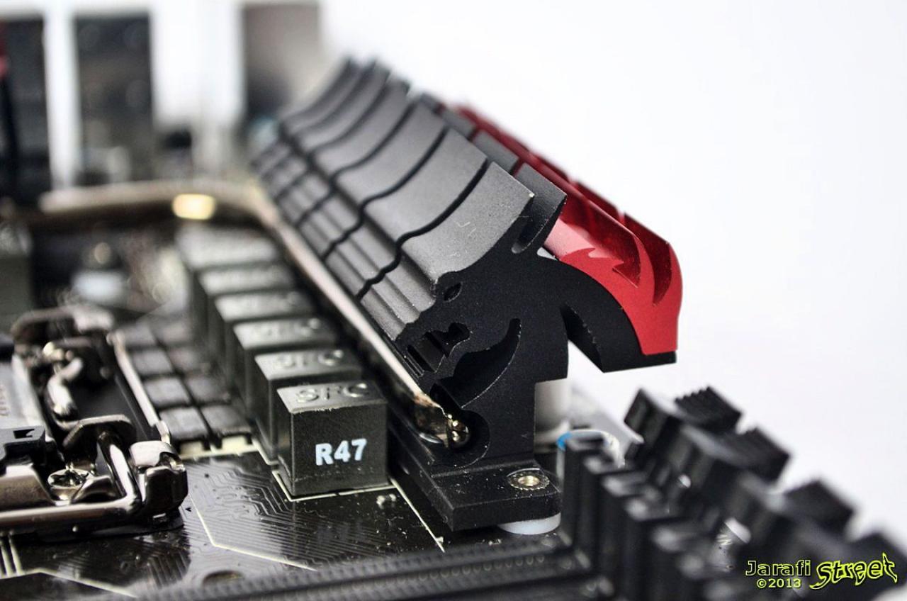 [05/09/2013] MSI Z77A-GD65 Gaming (25)