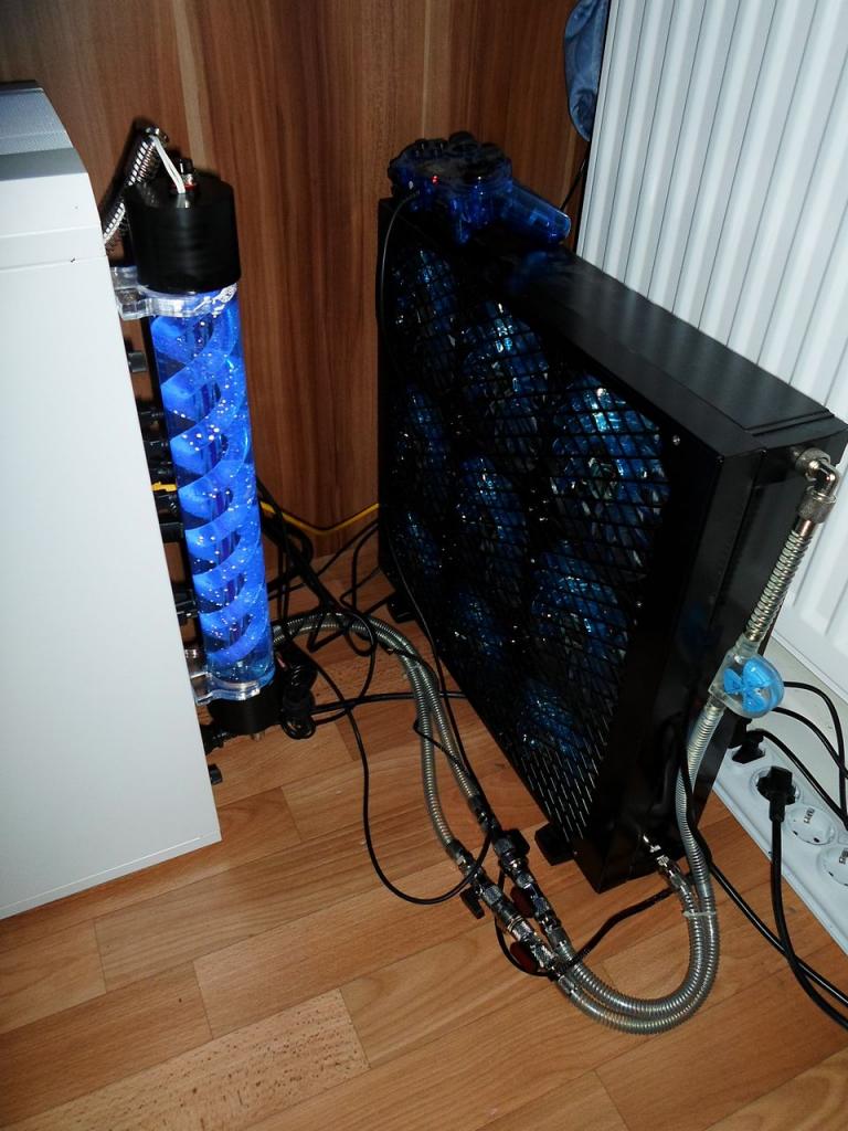 [18/09/2013] Update vom 19.09. mit neuen wassergekühlten PCs (49)
