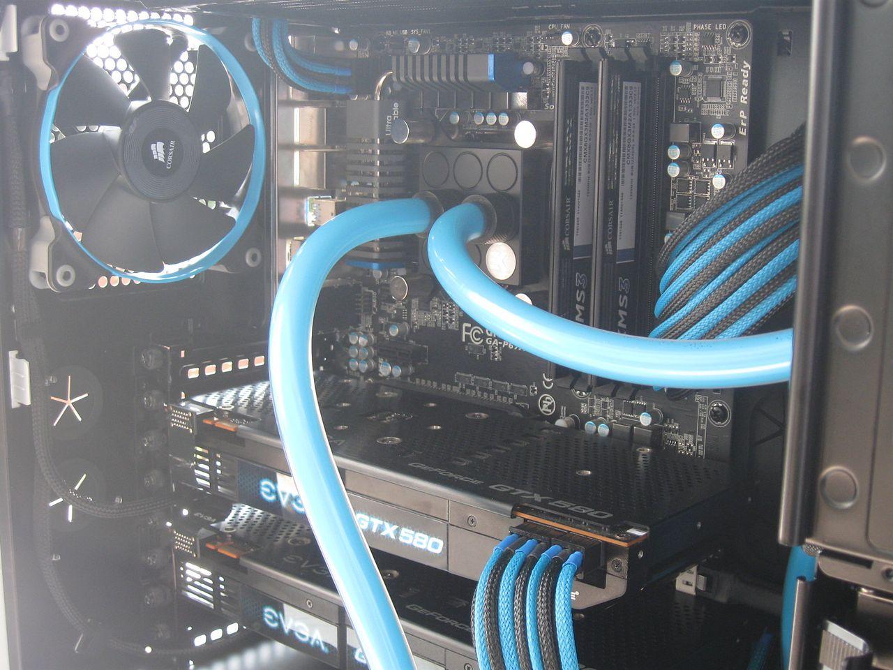 [18/09/2013] Update vom 19.09. mit neuen wassergekühlten PCs (51)