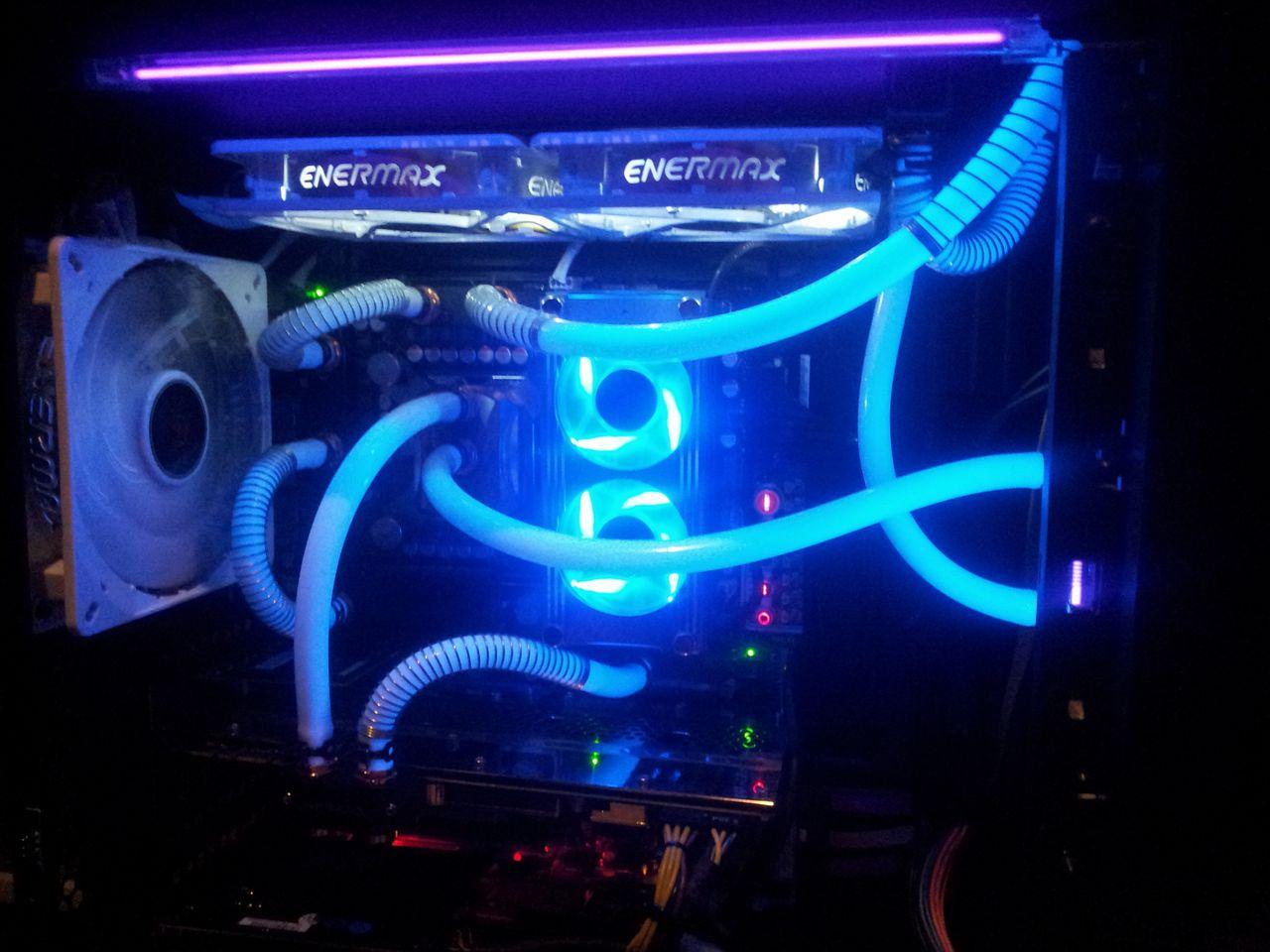 [18/09/2013] Update vom 19.09. mit neuen wassergekühlten PCs (58)