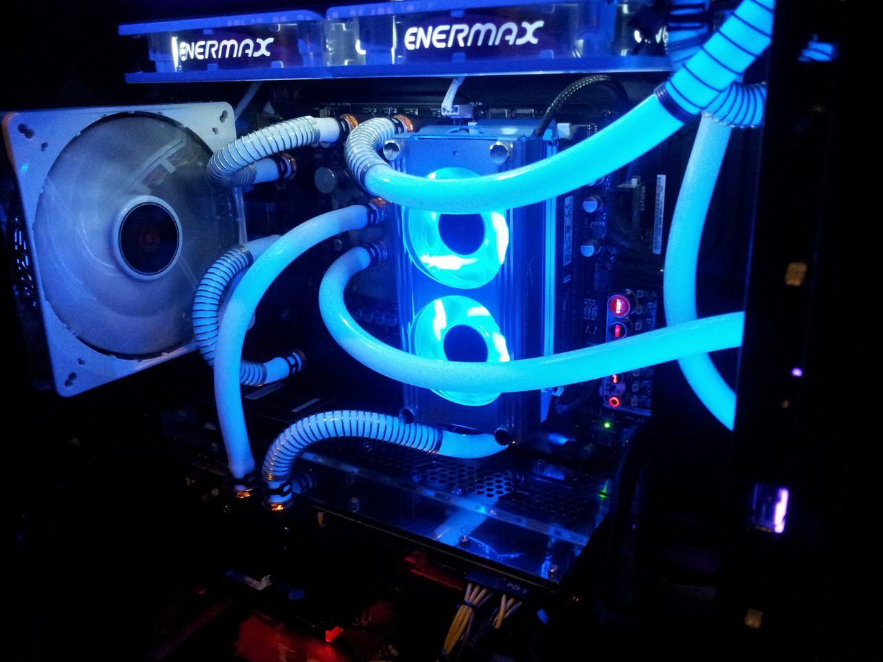 [18/09/2013] Update vom 19.09. mit neuen wassergekühlten PCs (59)