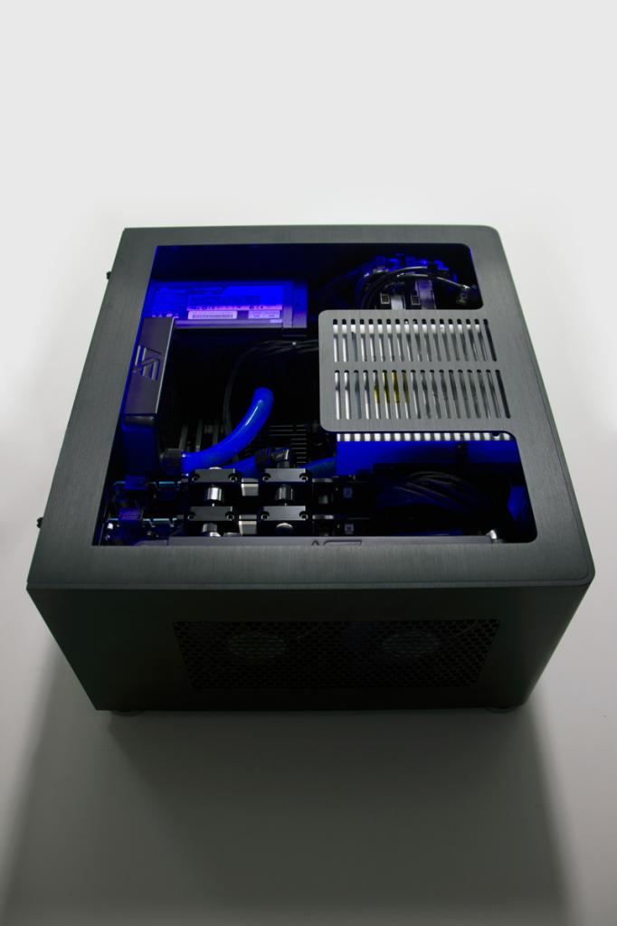 [19/09/2013] Steiger Dynamics Leet: Konfigurierbare High-End-Systeme im HTPC-Gehäuse veröffentlicht (6)