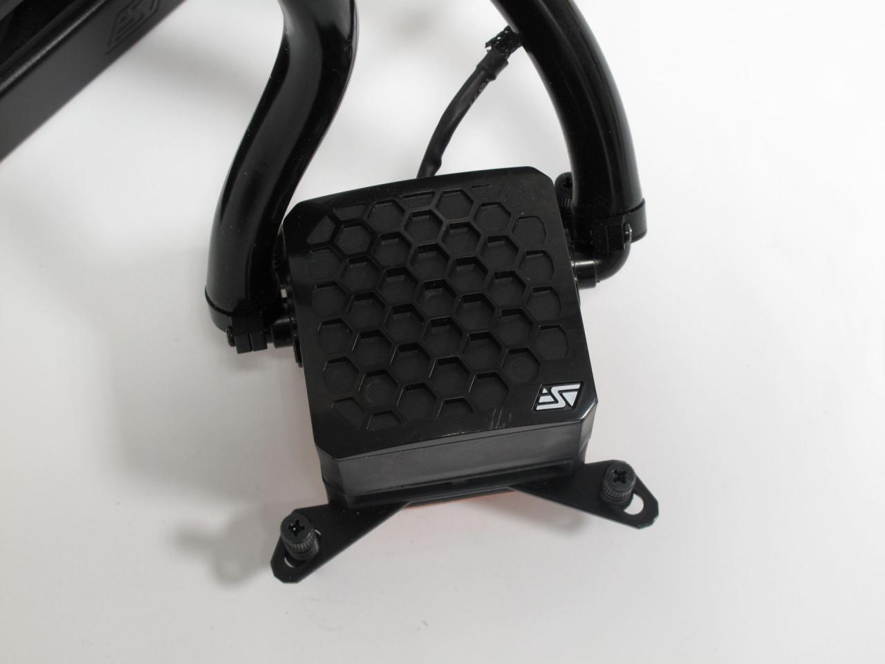 [13/09/2013] Swiftech H220 im PCGH-Test: Was leistet die Kompaktwasserkühlung? (1)