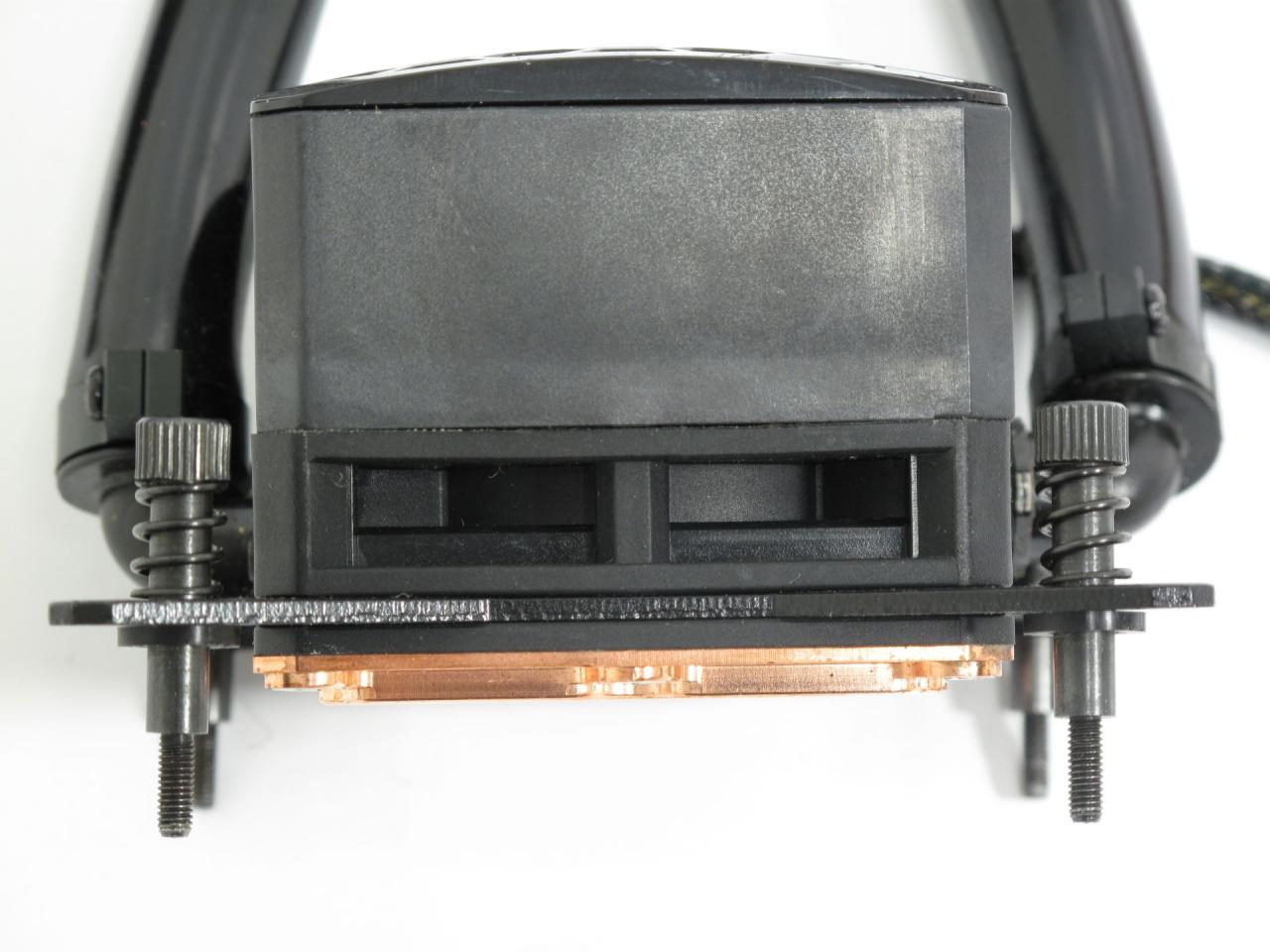 [13/09/2013] Swiftech H220 im PCGH-Test: Was leistet die Kompaktwasserkühlung? (2)