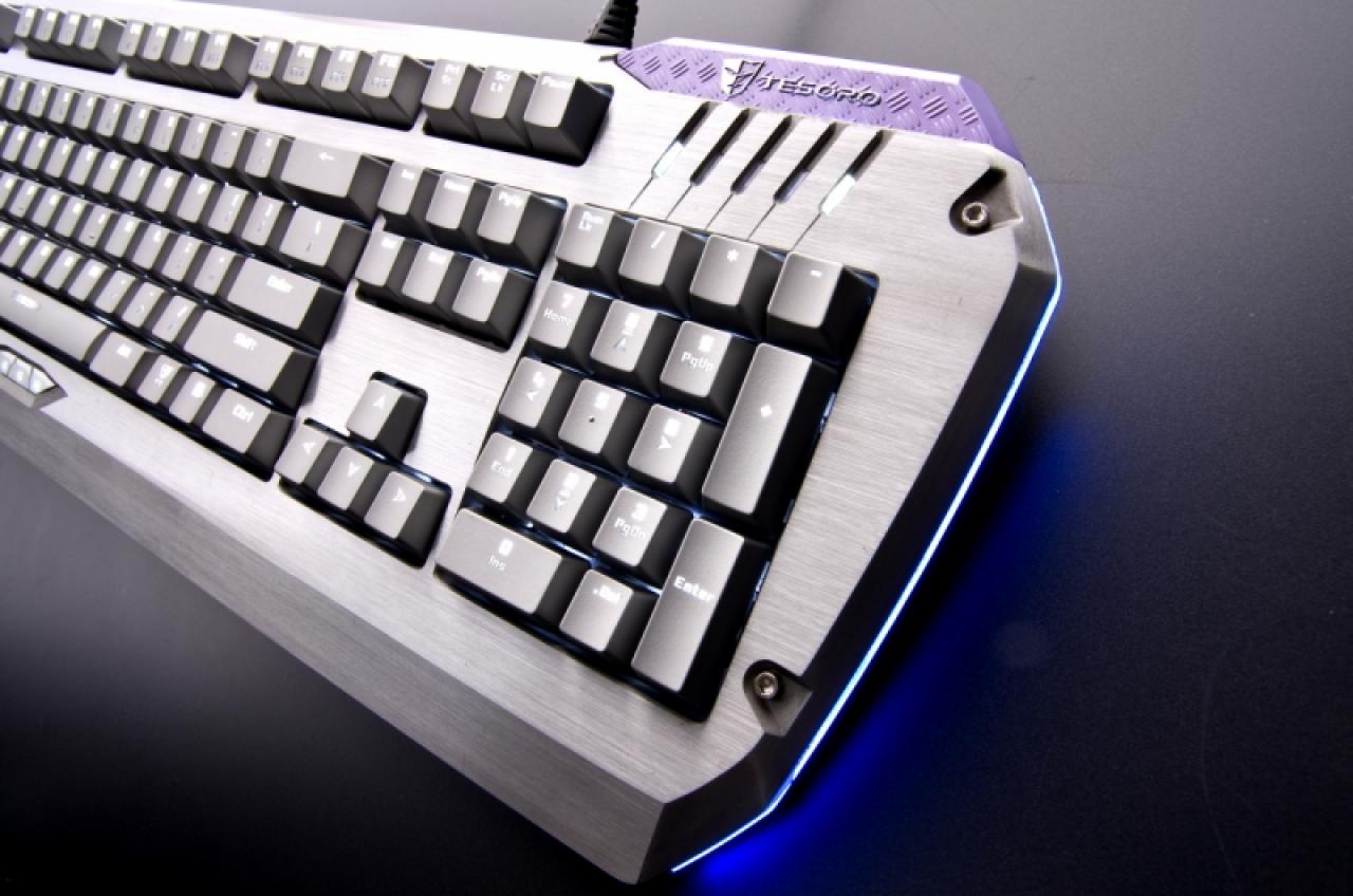 [17/09/2013] Tesoro Colada G3NL: Mechanische Tastatur mit Aluminiumgehäuse ab 160 Euro lieferbar - Exemplar in der Redaktion eingetroffen (2)