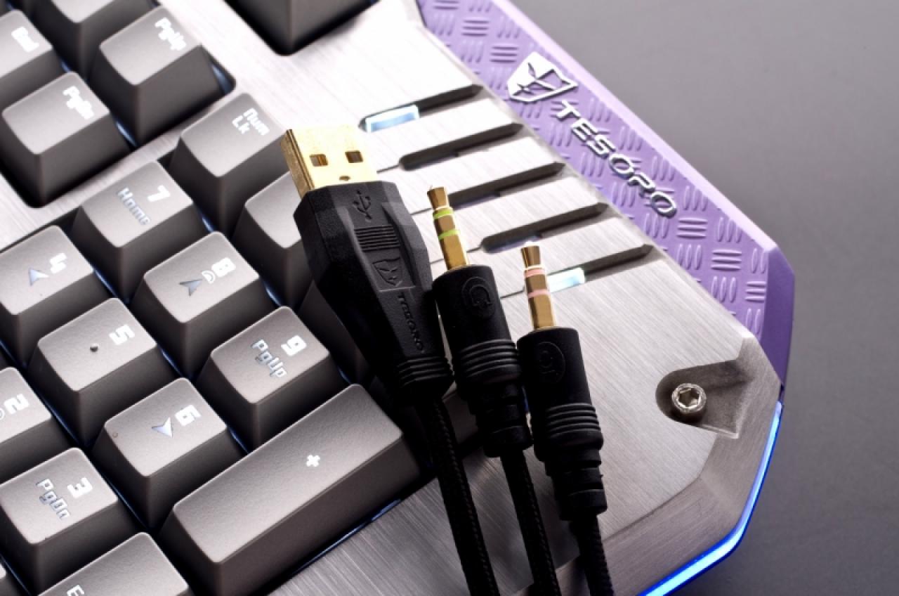[17/09/2013] Tesoro Colada G3NL: Mechanische Tastatur mit Aluminiumgehäuse ab 160 Euro lieferbar - Exemplar in der Redaktion eingetroffen (4)