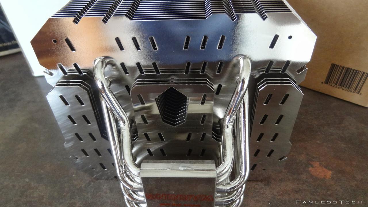 [22/09/2013] Thermalright HR-22: Hands-on des CPU-Kühlers erschienen (12)