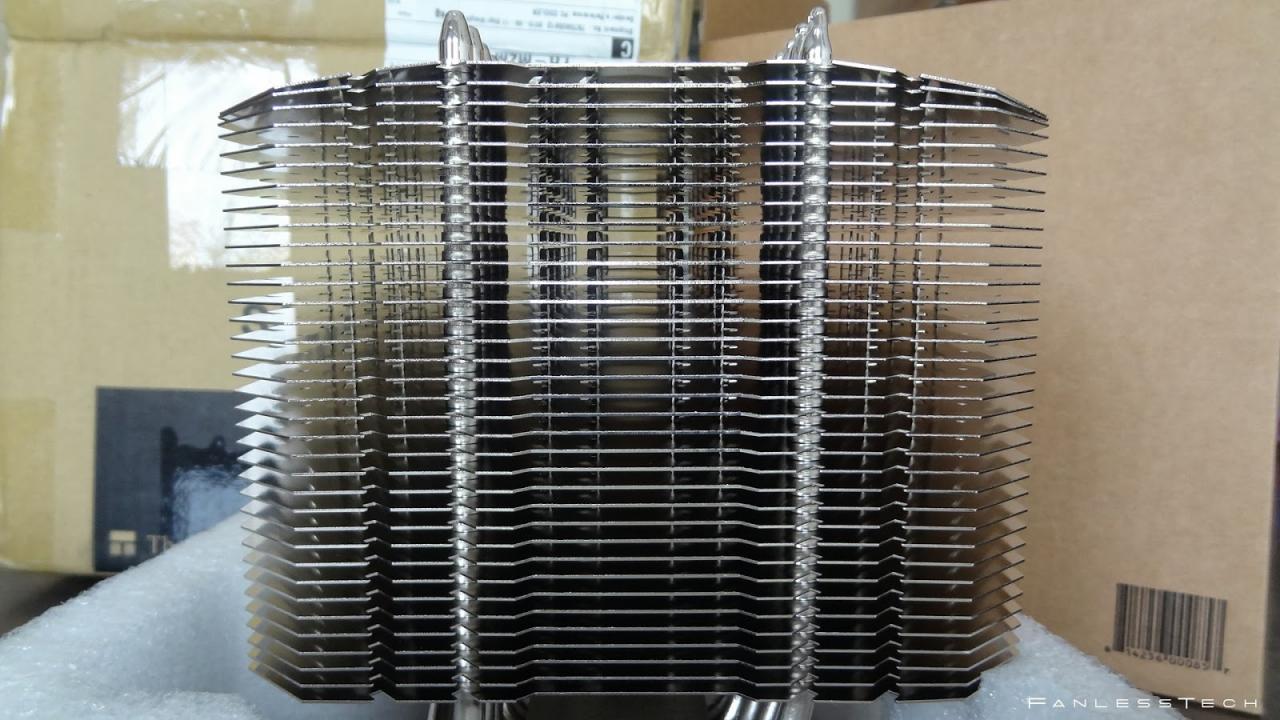 [22/09/2013] Thermalright HR-22: Hands-on des CPU-Kühlers erschienen (4)