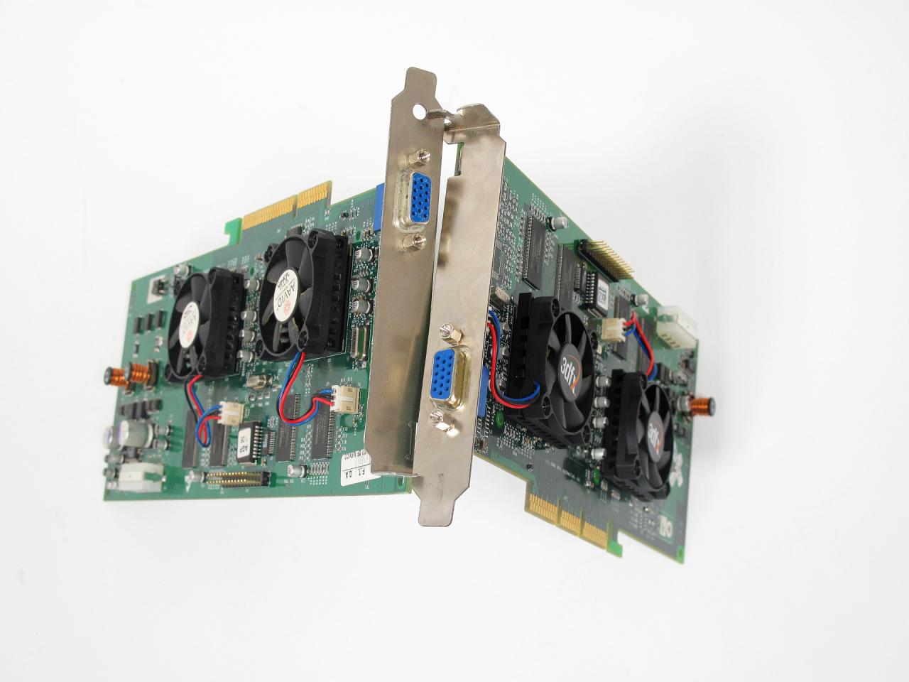 [23/09/2013] 3dfx Voodoo 5 5500 AGP 4x Revision A2-3300: Neu im PCGH-Testlabor (1)