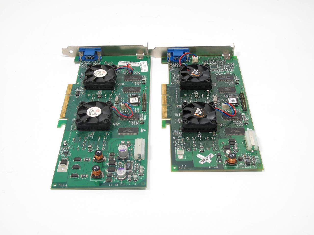 [23/09/2013] 3dfx Voodoo 5 5500: Rev. A (links; Retailware) neben der A2 (rechts, OEM-Produkt)
