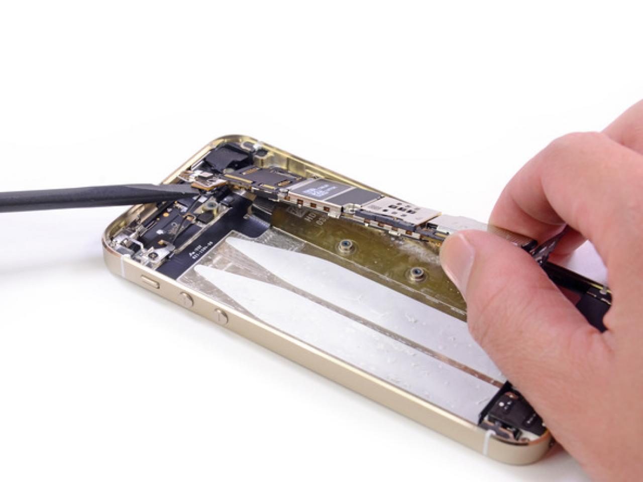 [20/09/2013] iPhone 5S: Reparatur leicht gemacht? (12)