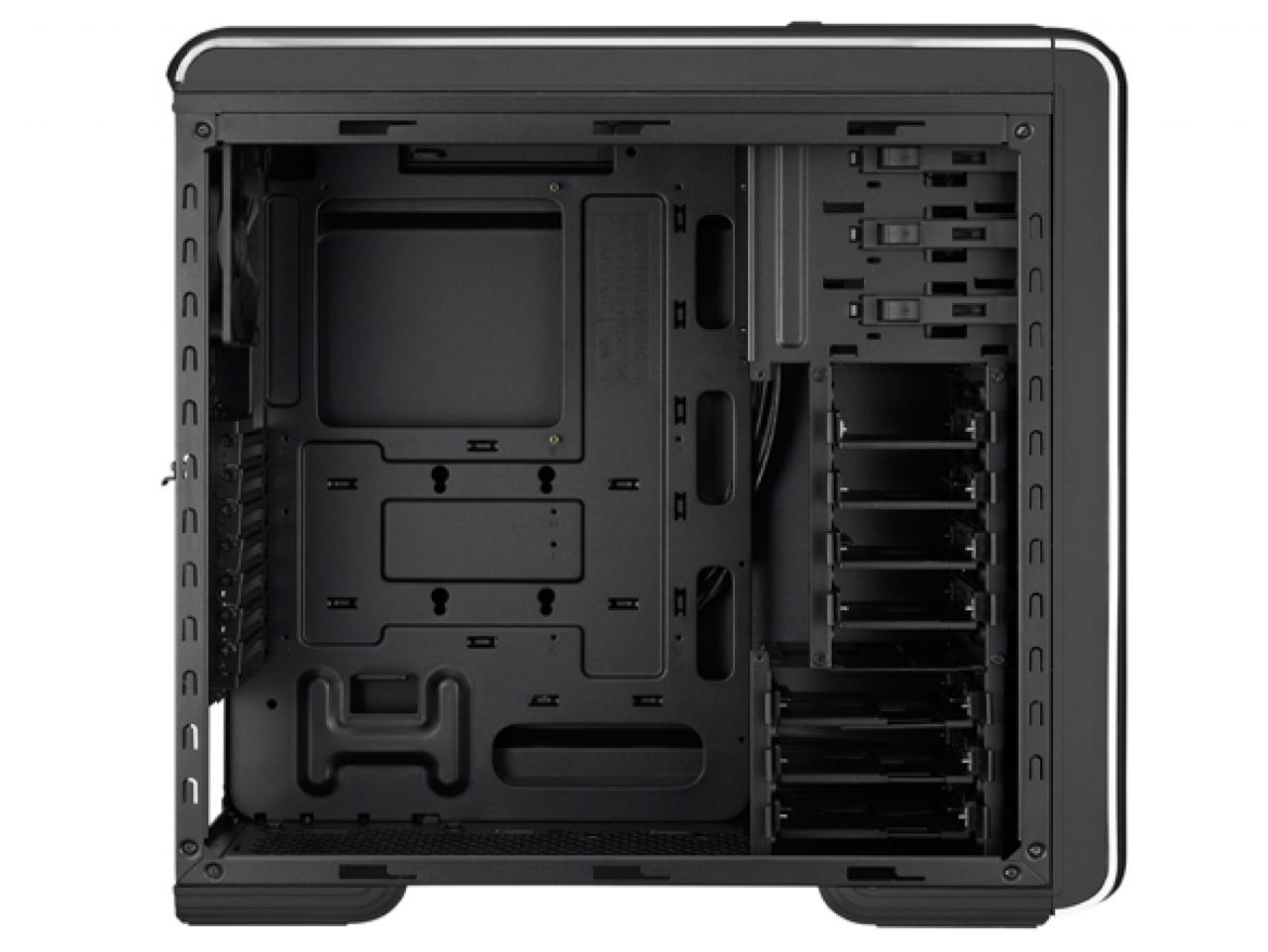 [28/10/2013] Cooler Master CM 690 III (1)