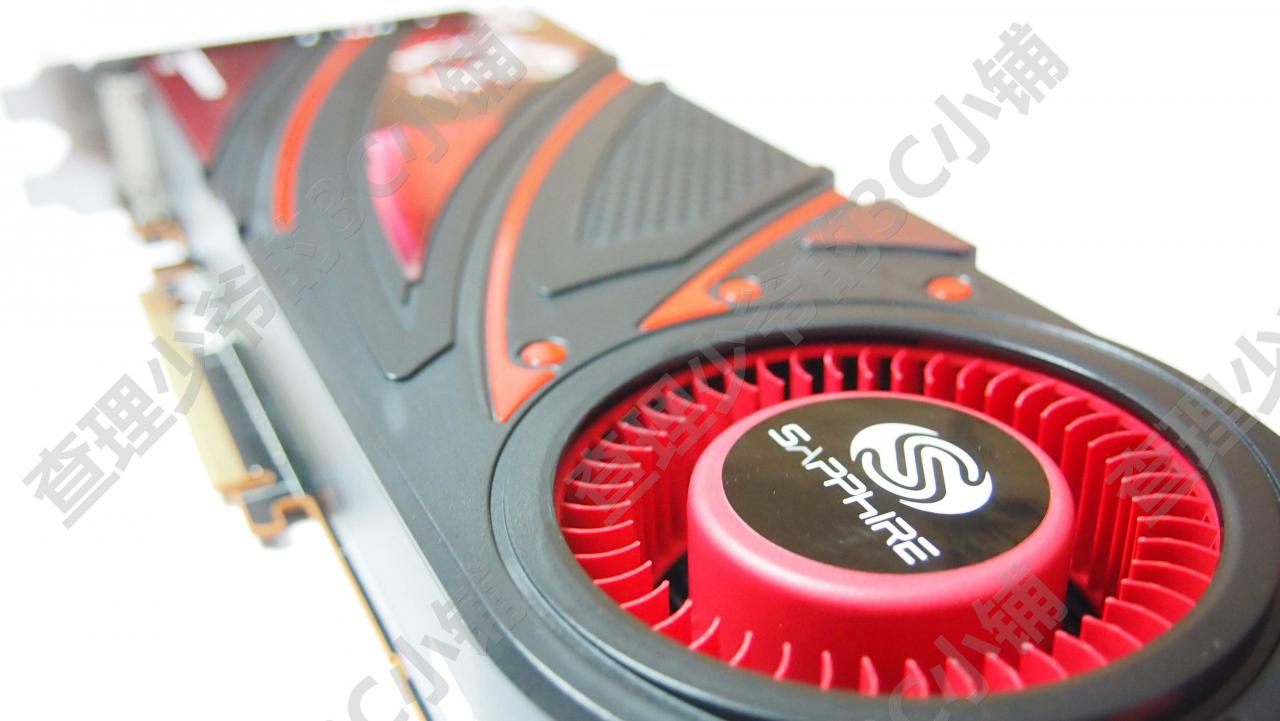 [28/10/2013] AMD Radeon R9 290: Angeblicher Einführungspreis sowie Bilder aufgetaucht (2)