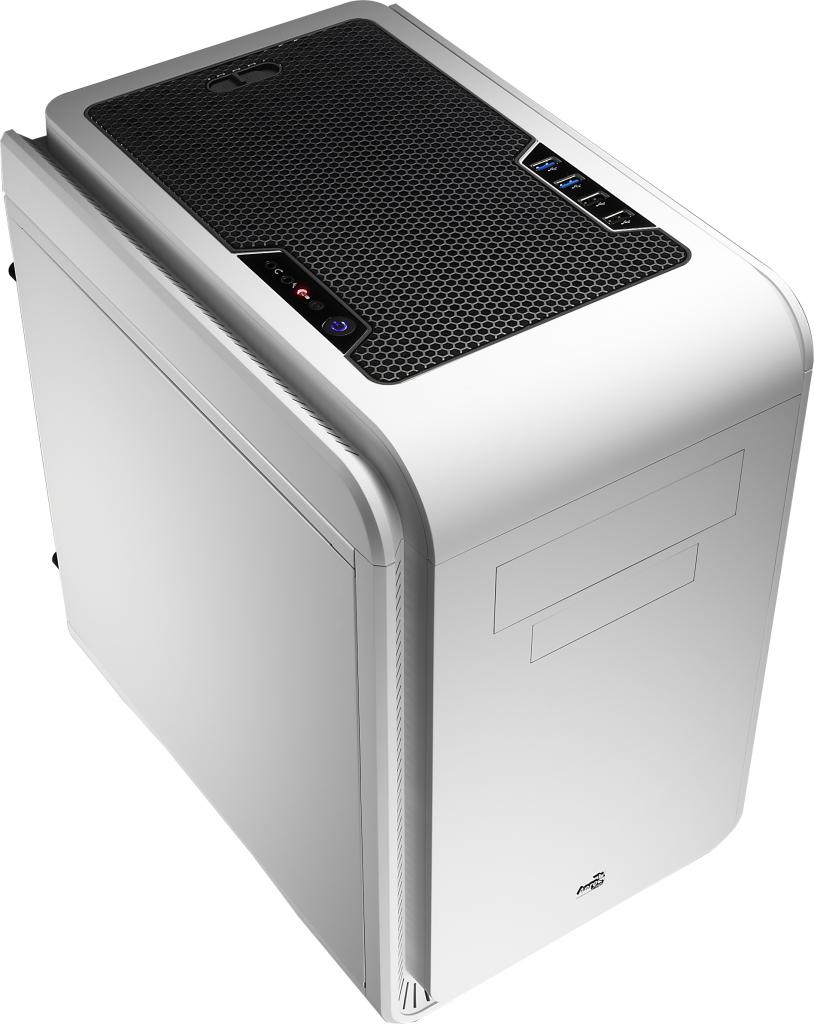 [04/10/2013] Aerocool Dead Silent Cube weiss 2