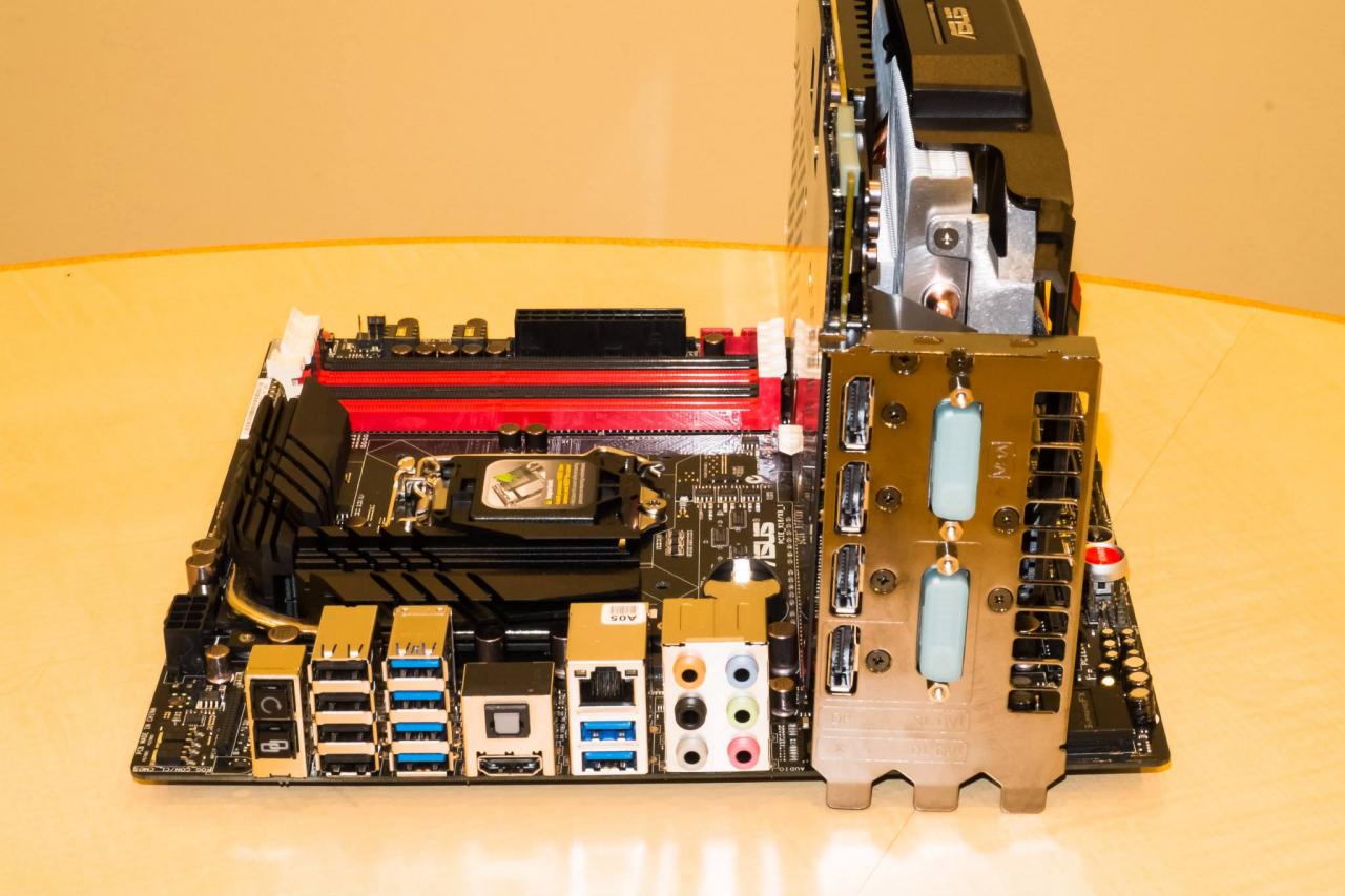 [04/10/2013] AMD Radeon R9 280X: Zahlreiche Bilder der Asus ROG Matrix veröffentlicht (9)