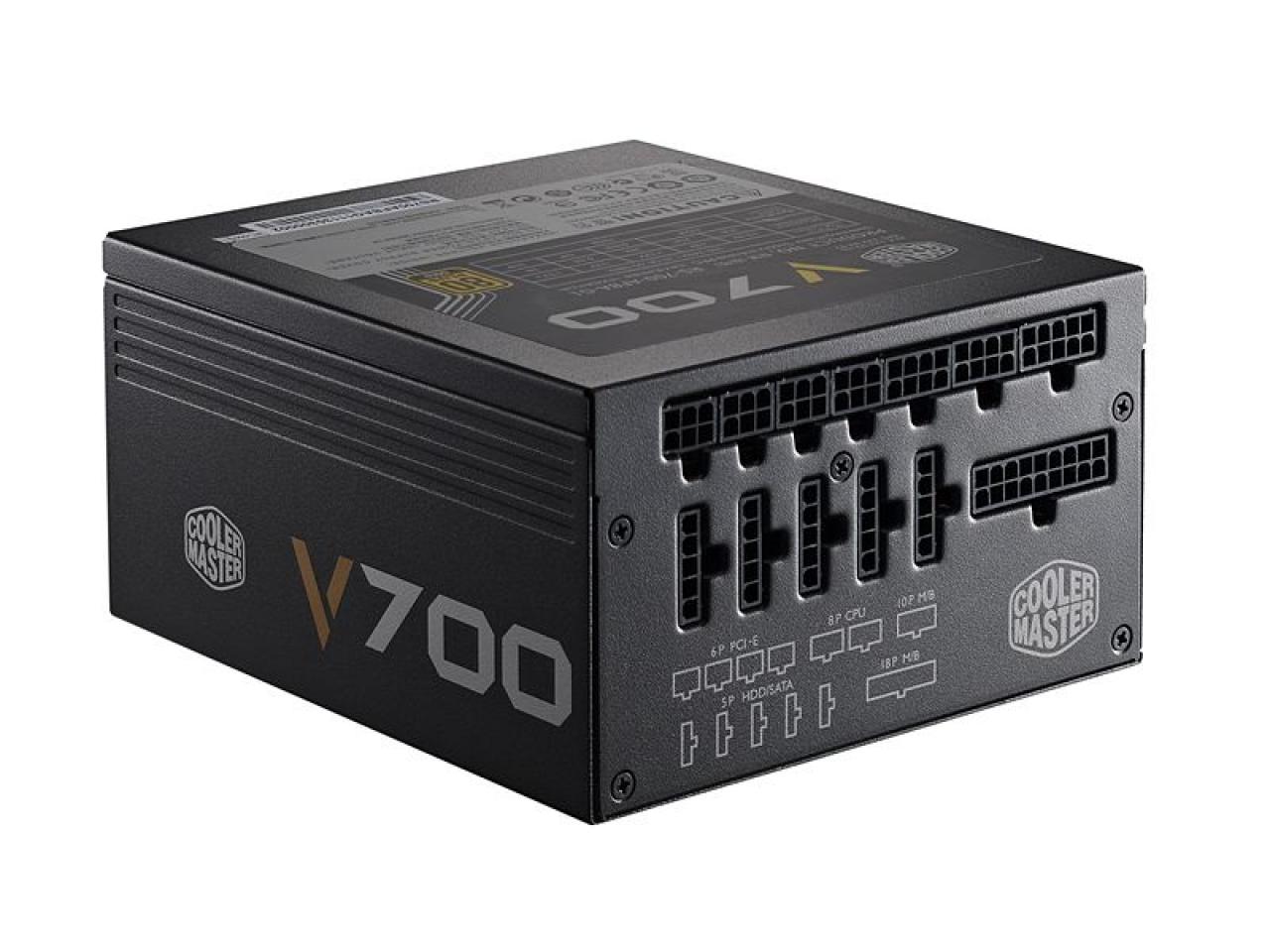 [07/10/2013] Cooler Master V700 (1)