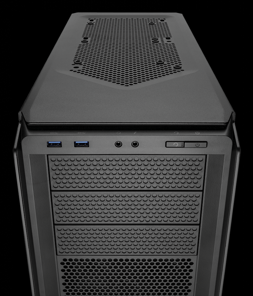 [18/10/2013] Die Front bietet ausreichend Anschlüssmöglichkeiten; zwei USB-3.0-, sowie Kopfhörer- und Mikrofonanschlüsse sind vorhanden.