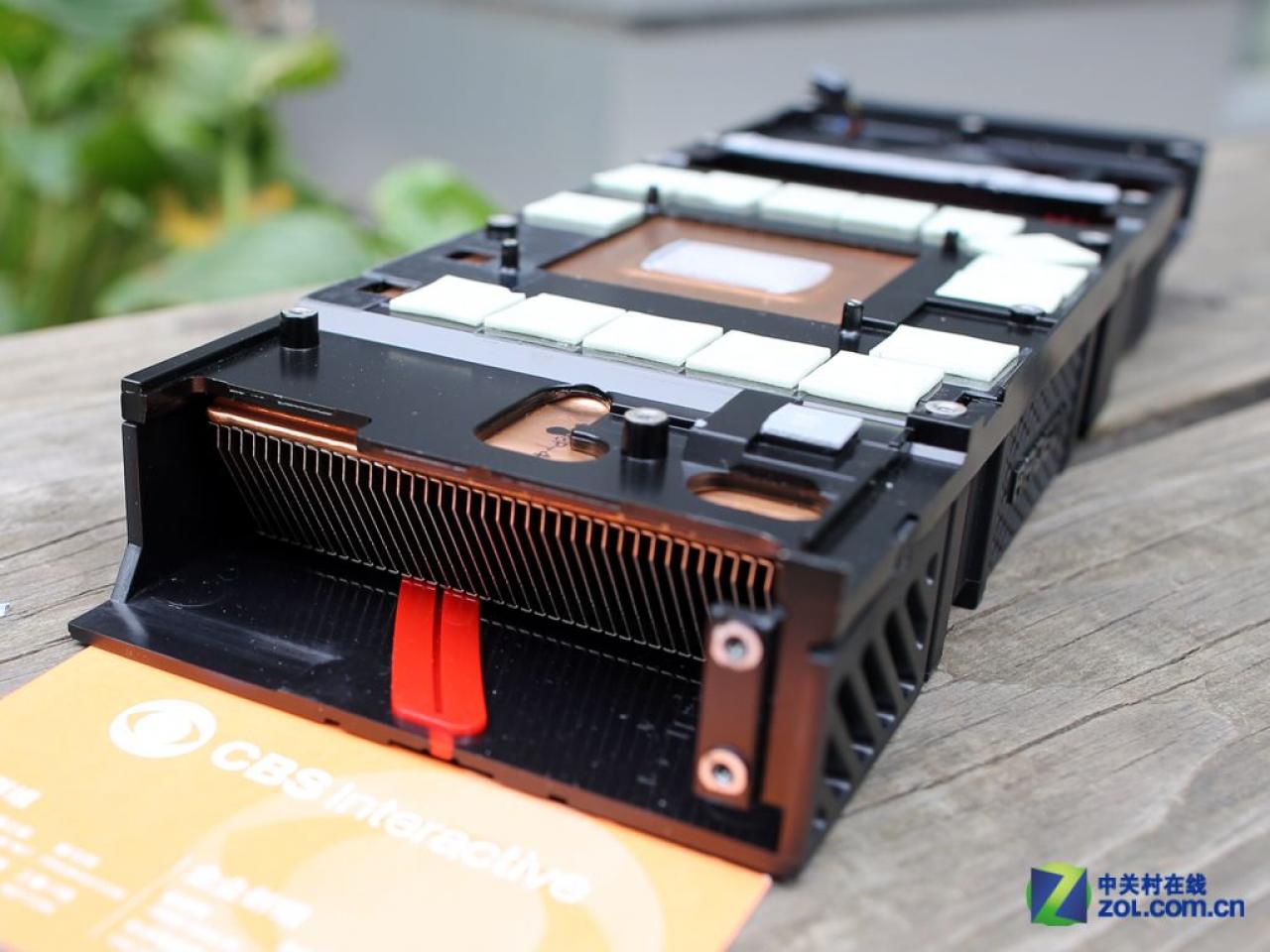 [14/10/2013] AMD Radeon R9 290X: Bilder eines zerlegten HIS-Referenzdesigns aufgetaucht (31)