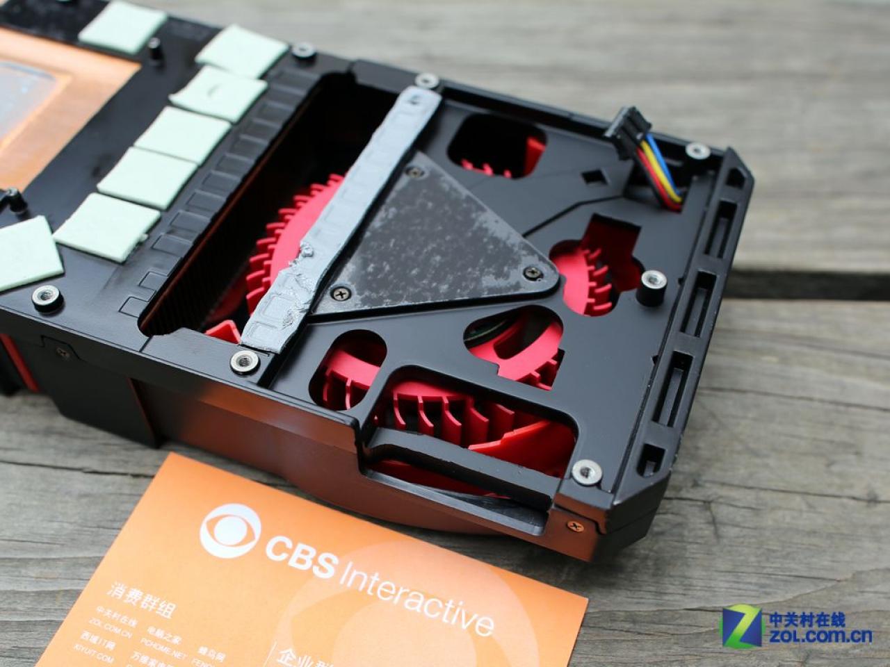 [14/10/2013] AMD Radeon R9 290X: Bilder eines zerlegten HIS-Referenzdesigns aufgetaucht (37)