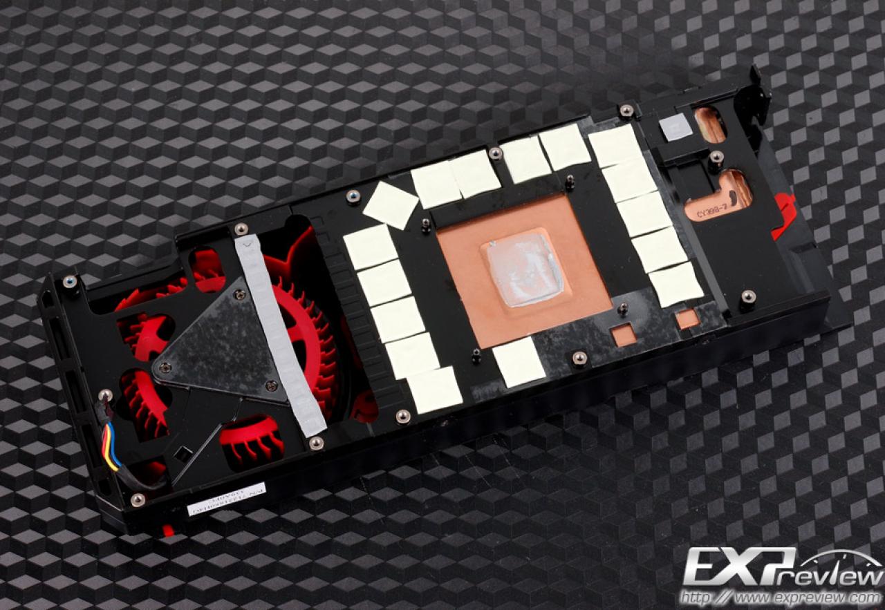 [14/10/2013] AMD Radeon R9 290X: Bilder eines zerlegten HIS-Referenzdesigns aufgetaucht (6)
