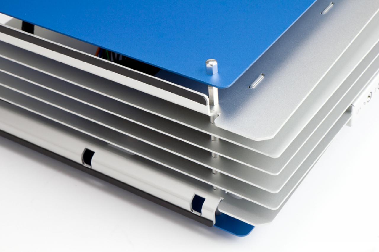 [08/10/2013] In Win H Frame Mini: Komptaktes Mini-ITX-Gehäuse für 190 Euro verfügbar (10)