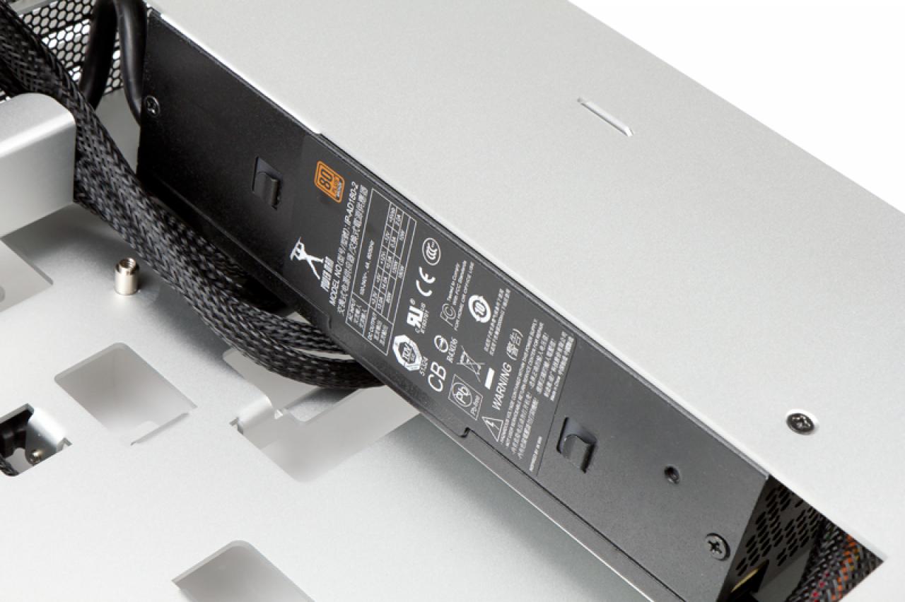 [08/10/2013] In Win H Frame Mini: Komptaktes Mini-ITX-Gehäuse für 190 Euro verfügbar (11)