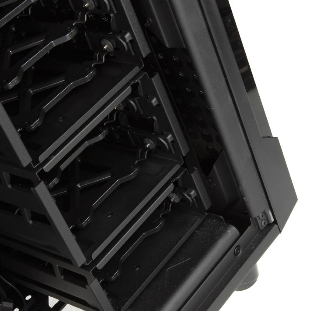 [08/10/2013] NZXT Source 530: Midi-Tower für 90 Euro vorstellbar (6)
