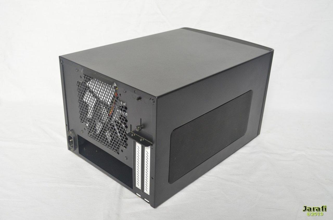 [02/10/2013] Fractal Design Node 304 (9)