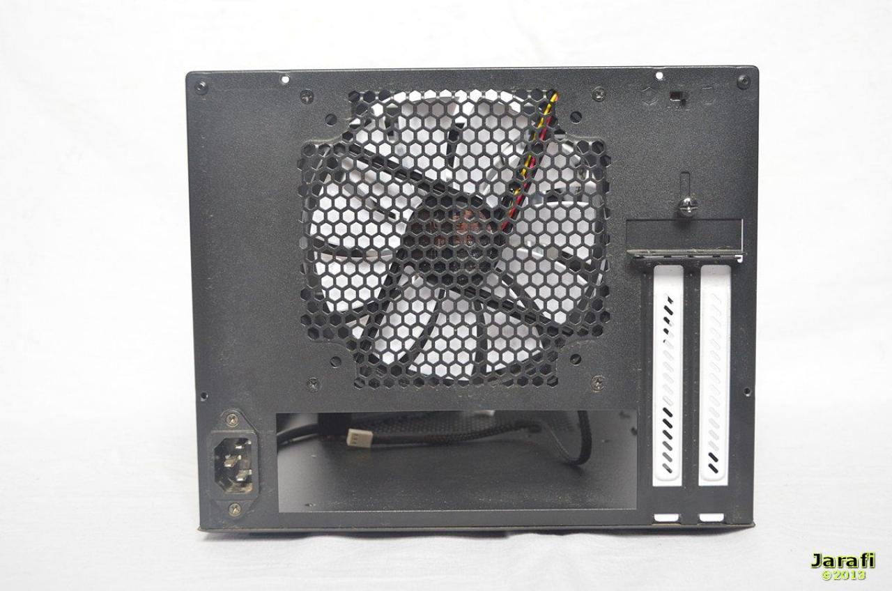 [02/10/2013] Fractal Design Node 304 (21)