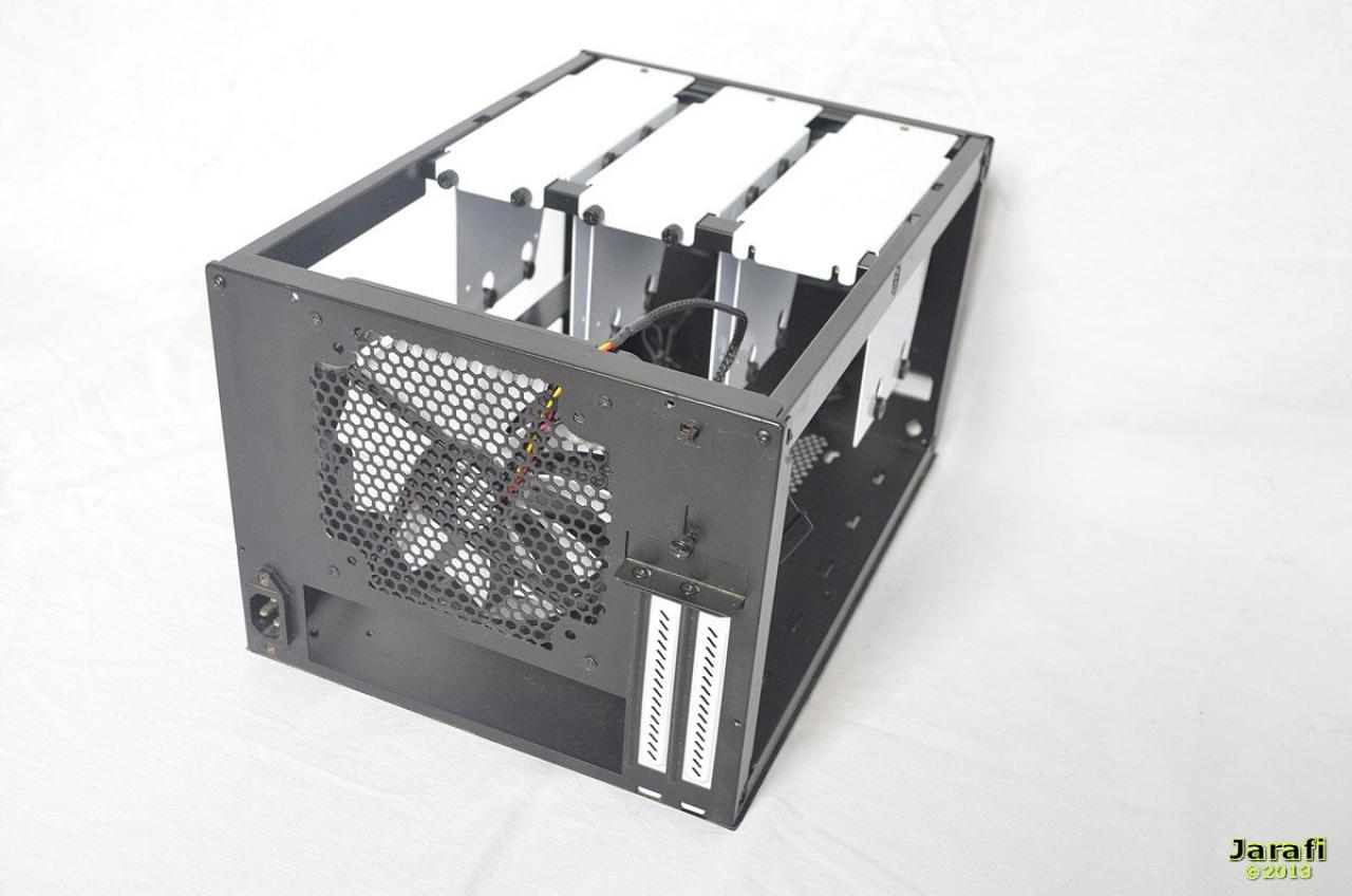 [02/10/2013] Fractal Design Node 304 (22)