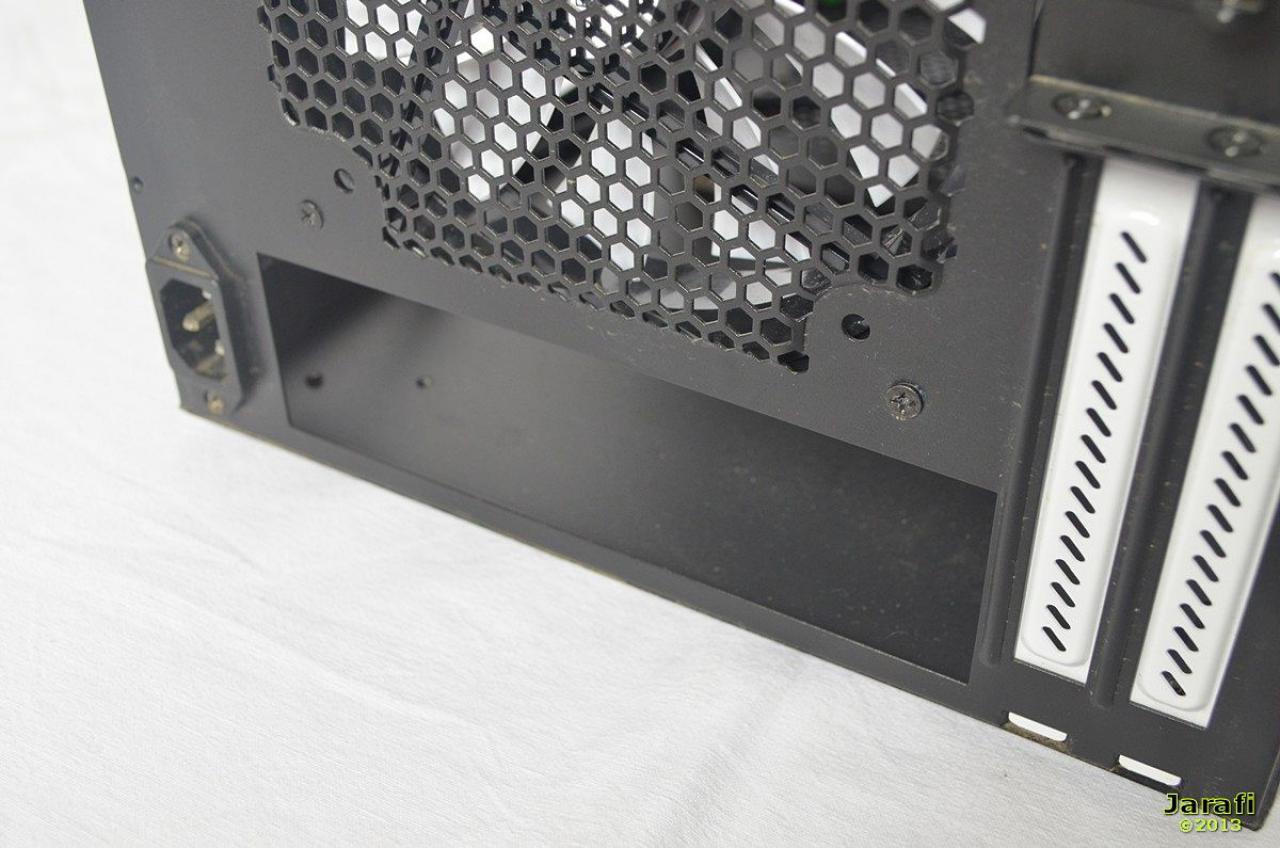 [02/10/2013] Fractal Design Node 304 (26)