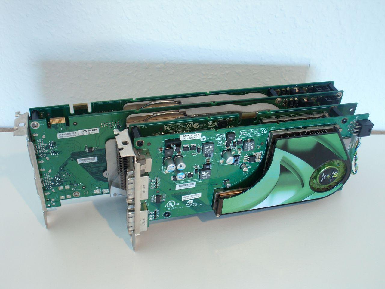 [11/10/2013] Update vom 13.10.: Titan schwitzt am Feuer, Asus Ares im Aktenkoffer, überlange Karten und mehr (6)