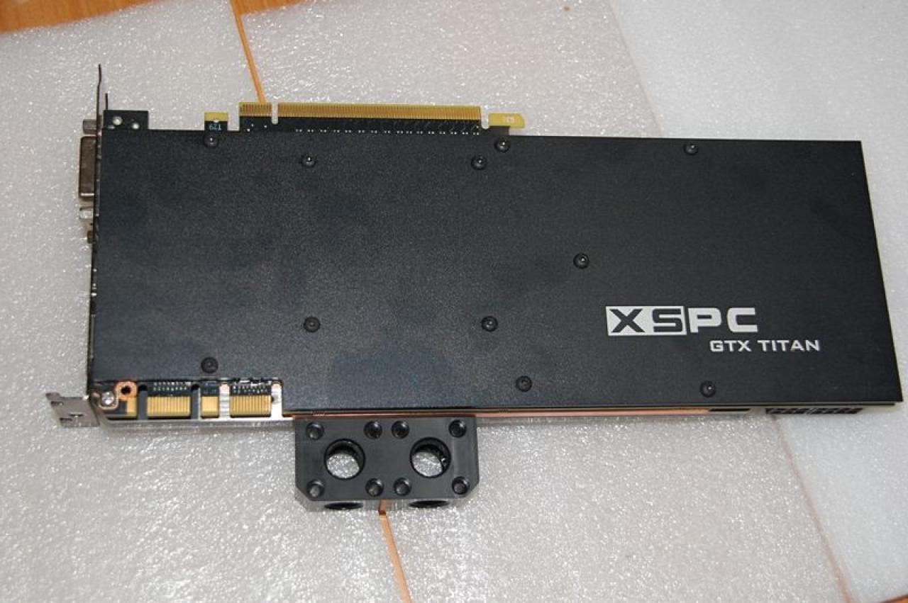 [11/10/2013] Update vom 13.10.: Titan schwitzt am Feuer, Asus Ares im Aktenkoffer, überlange Karten und mehr (43)