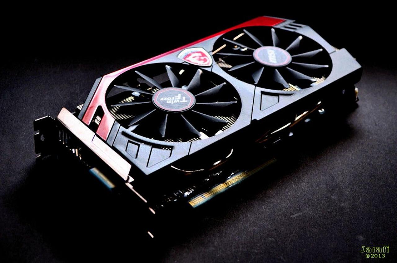 [11/10/2013] Update vom 13.10.: Titan schwitzt am Feuer, Asus Ares im Aktenkoffer, überlange Karten und mehr (32)