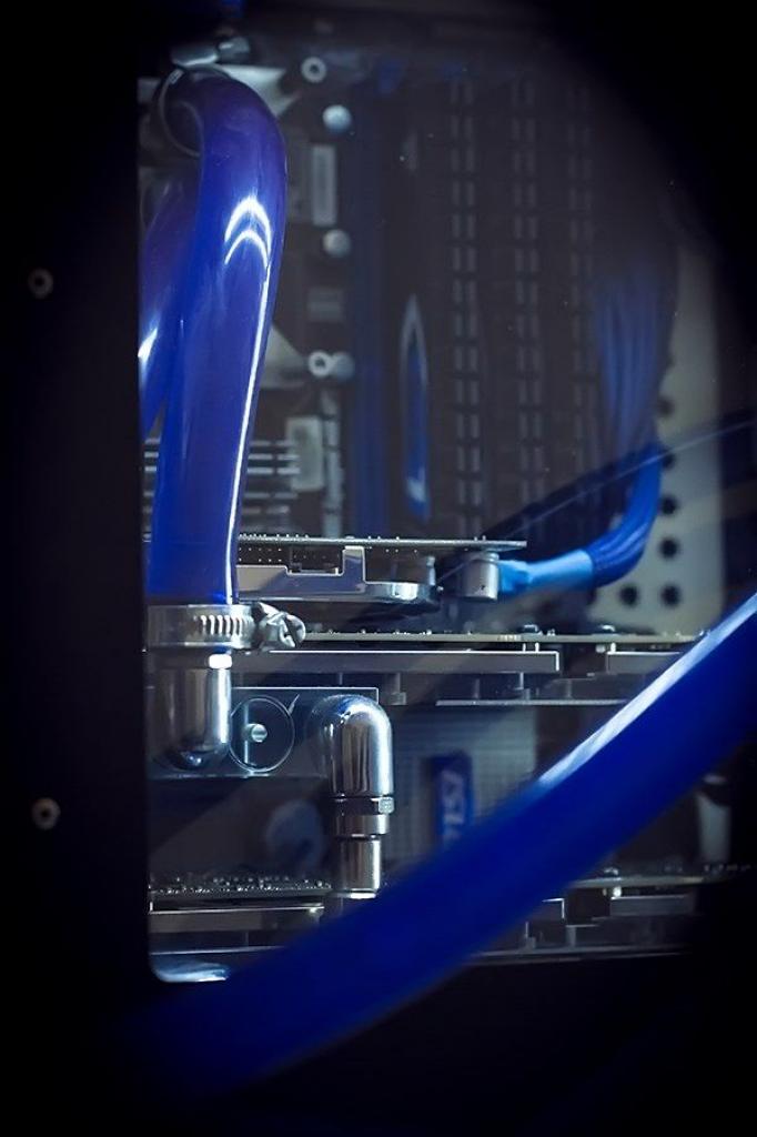 [25/10/2013] Update vom 25.10. mit neuen Lian-Li-PCs (2)