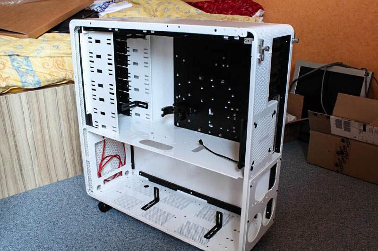 [25/10/2013] Update vom 25.10. mit neuen Lian-Li-PCs (8)