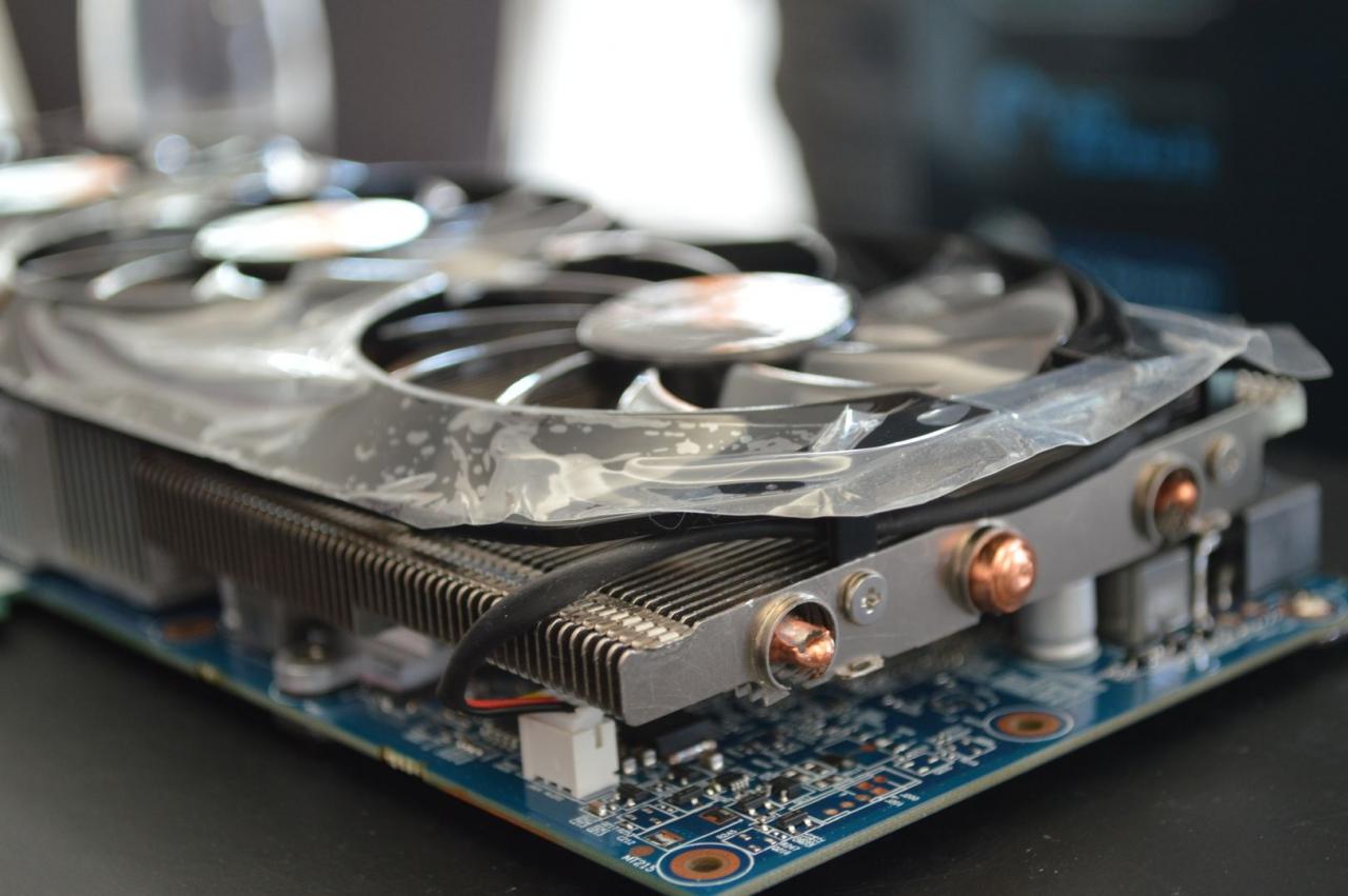 [05/10/2013] AMD Radeon R9 und R7: Custom-Modelle fast aller Board-Partner gesichtet (10)