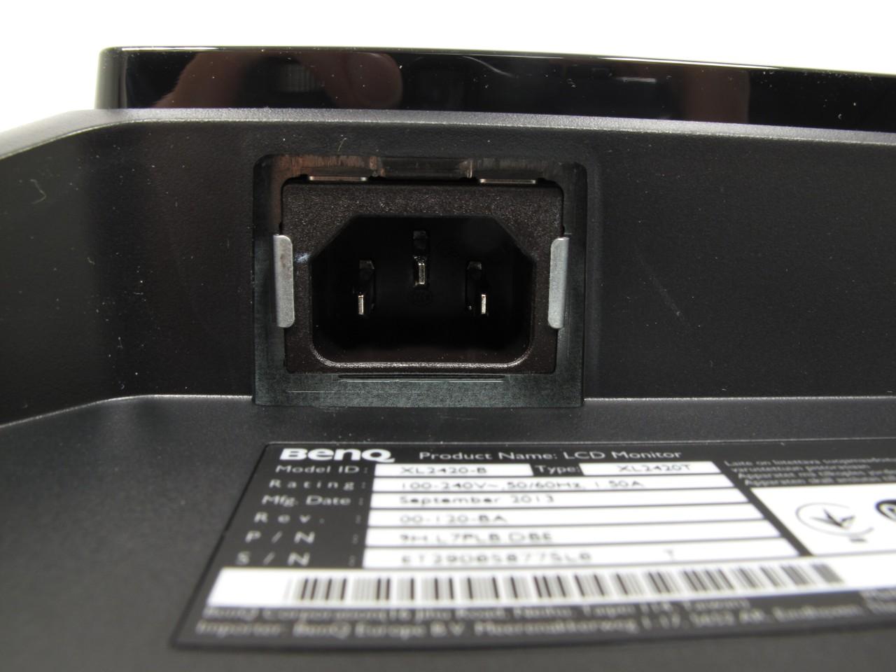 [22/11/2013] Benq XL2420T: Netzanschluss