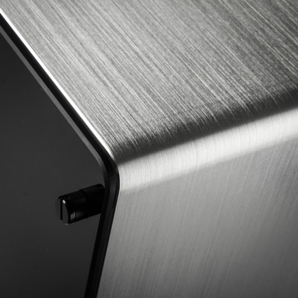 [08/11/2013] In Win 904: Midi-Tower aus Aluminium und Hartglass für 180 Euro angekündigt (5)