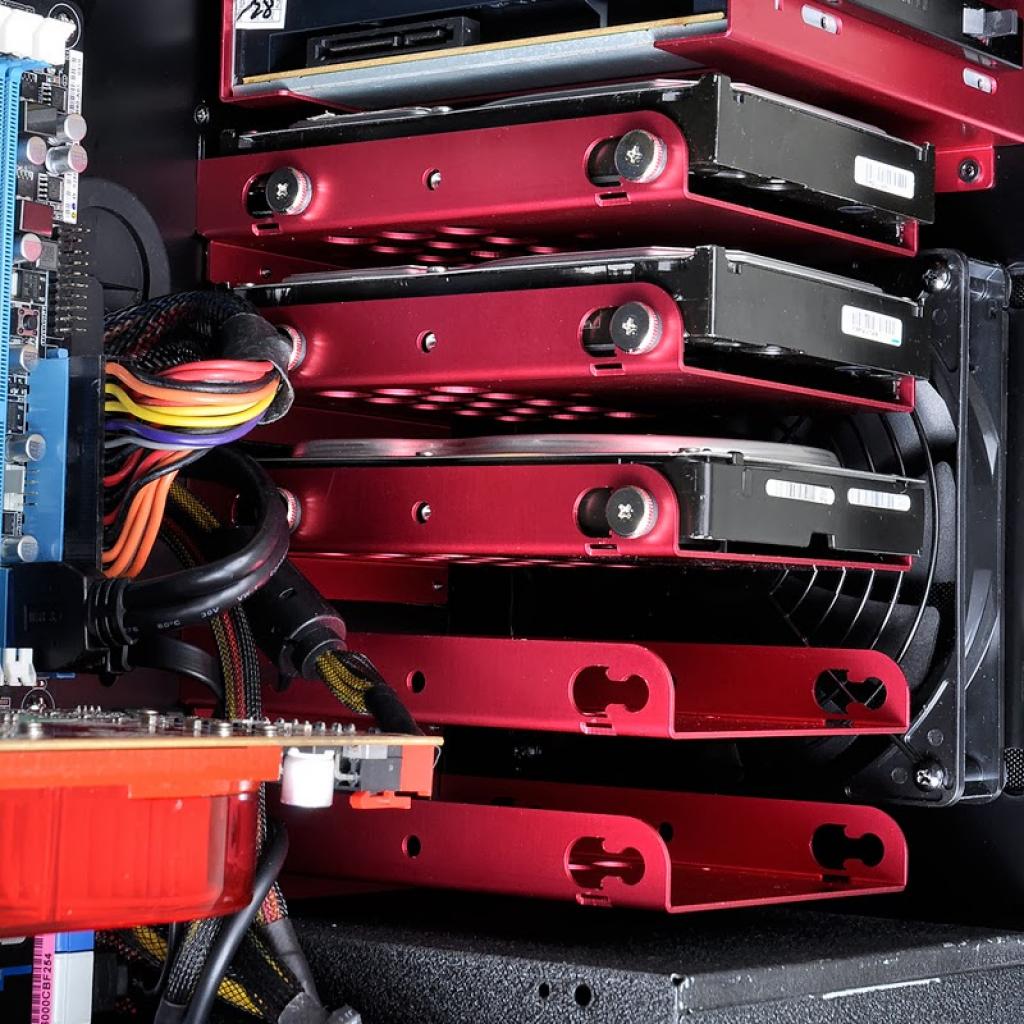 [28/11/2013] Lian Li PC-A51 Prototyp: Hersteller fragt in englischen Foren nach Verbesserungsvorschlägen (7)