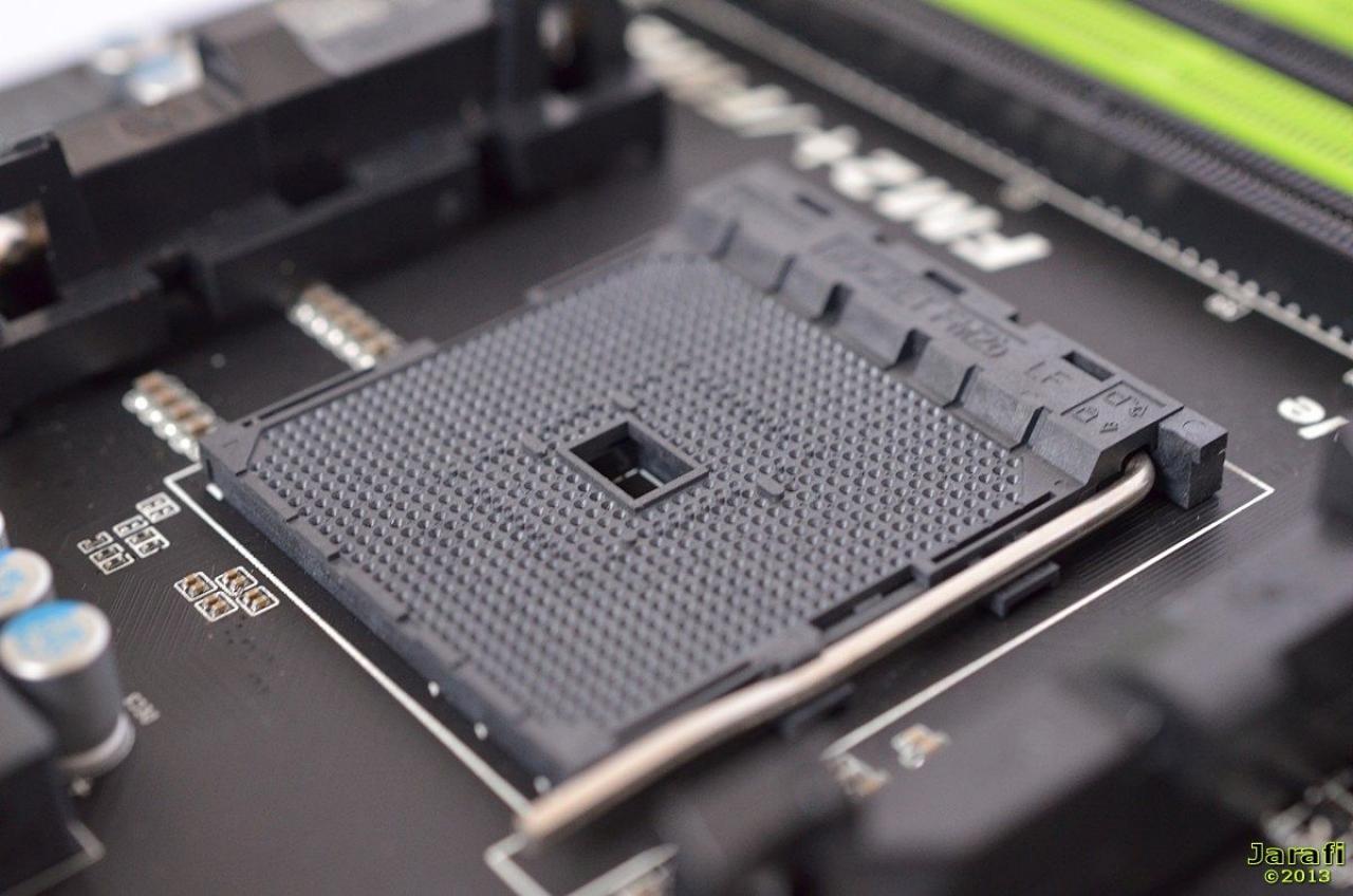 [25/11/2013] Gigabyte G1.Sniper A88X (10)