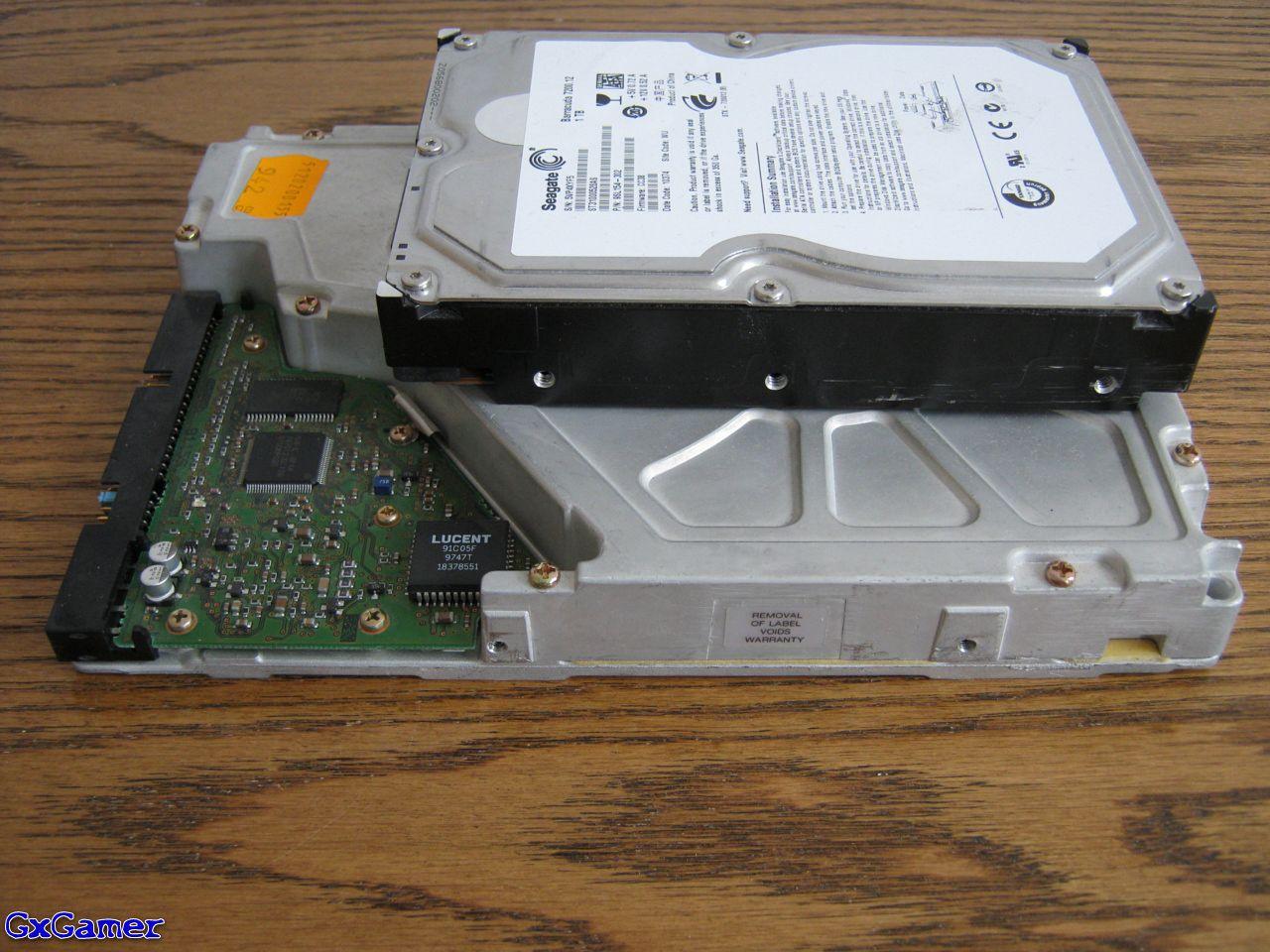 [29/11/2013] Update vom 29.11. mit Uralt-Festplatte im 5,25-Zoll-Format (10)